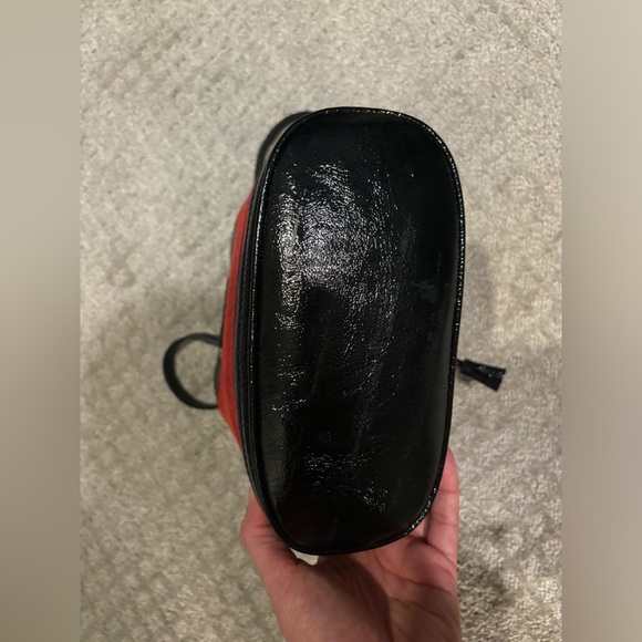 Gucci Ophidia bucket bag in red - Picture 5 of 7